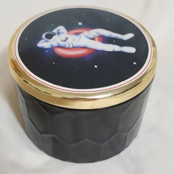 5 oz Moon Chilling Ceramic Stash Jar - Picture 2 of 11